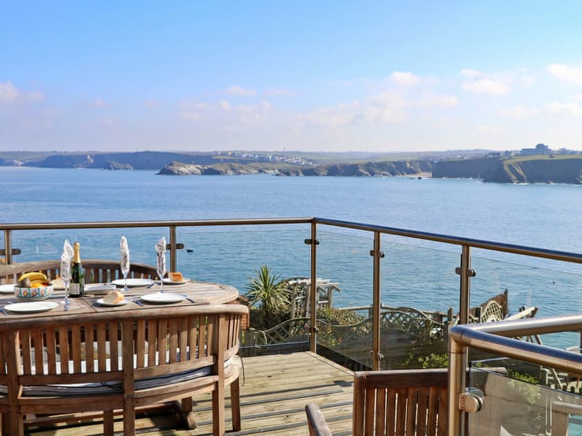 The best luxury seaview holiday apartments in Newquay to rent