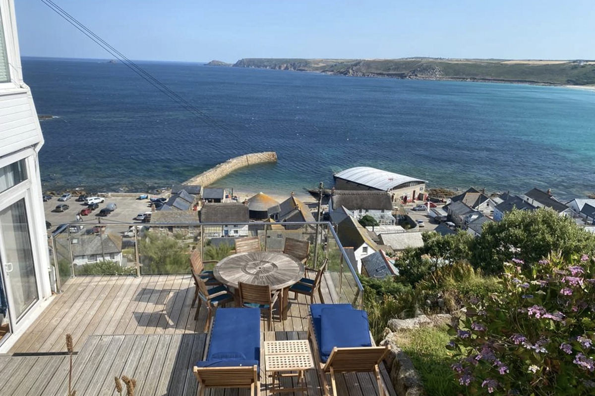 Luxury Self Catering Apartment In Cornwall - Sennen Cove View