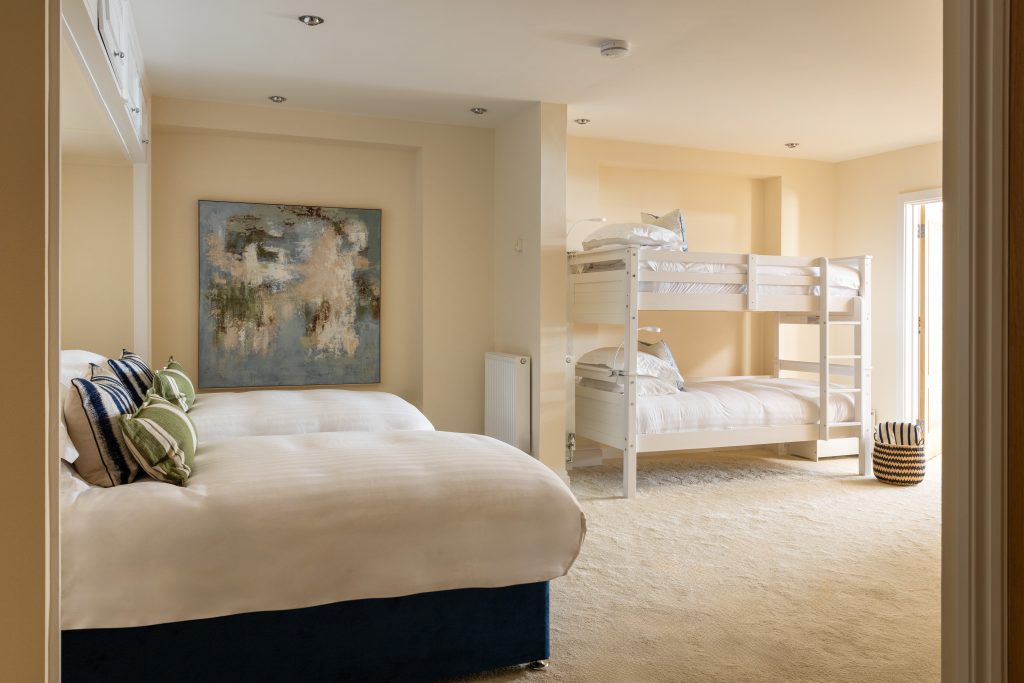 The Lookout Luxury Self Catering Apartment in Newquay Cornwall